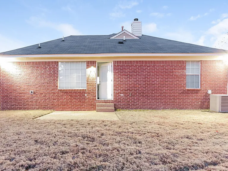 7007 Raleigh Lagrange Rd — Photo 15