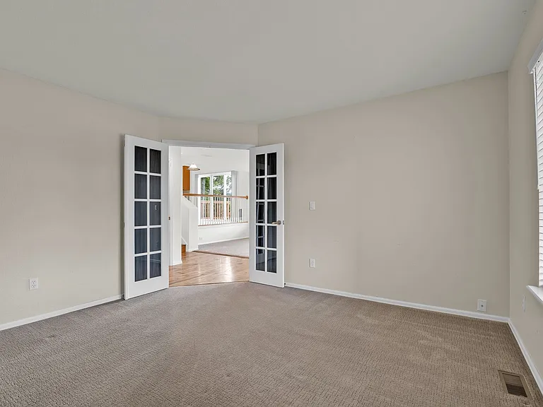 705 Witchhazel Ct — Photo 26