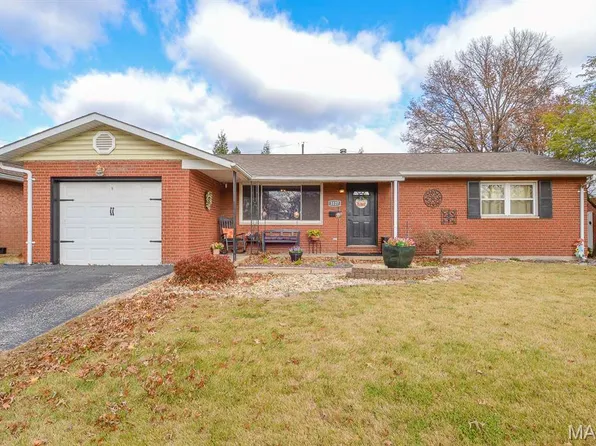 3127 Princeton Dr, Granite City, IL 62040