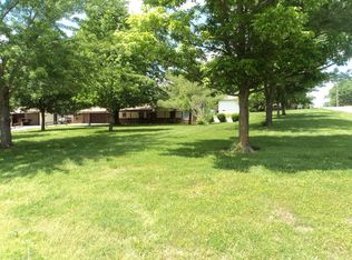1581 E Warren Ave, Ozark, MO 65721