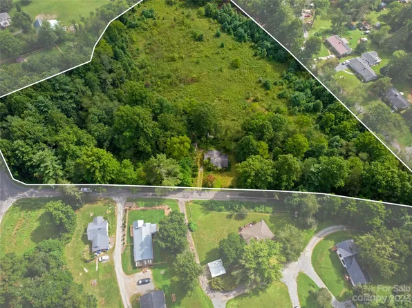 388 Woodland Ter, Brevard, NC 28712