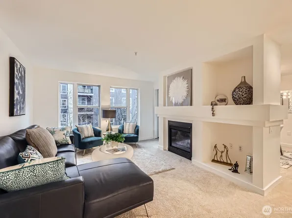 4343 Roosevelt Way NE #405, Seattle, WA 98105