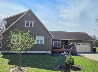 192 Brentwood Cir, Dahinda, IL 61428