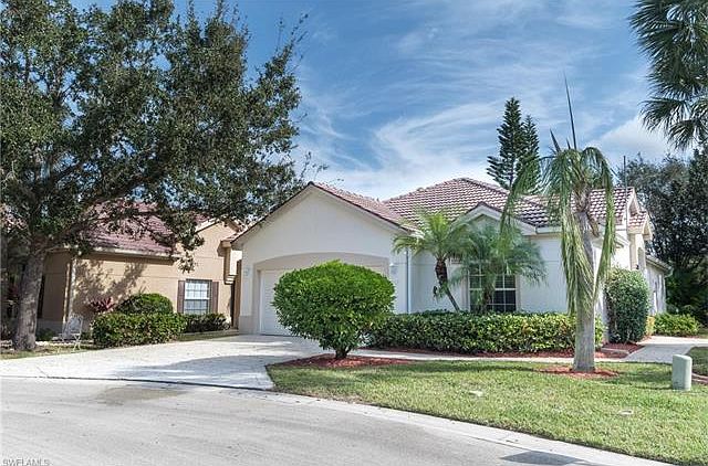 1st image of 392 Pindo Palm Dr