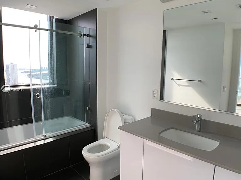 1600 NE 1st Ave #2420 — Photo 7