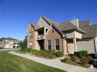 28755 Yarmouth Ct, Chesterfield, MI 48047