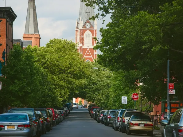 983 Manhattan Avenue image 11 of 12