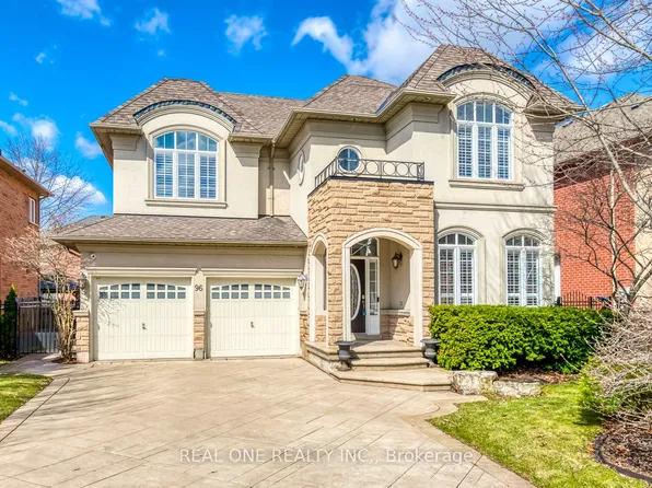 96 Spring Azure Cres, Oakville, ON L6L 6V8