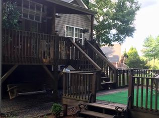 1039 Julius Ct, Lenoir, NC 28645