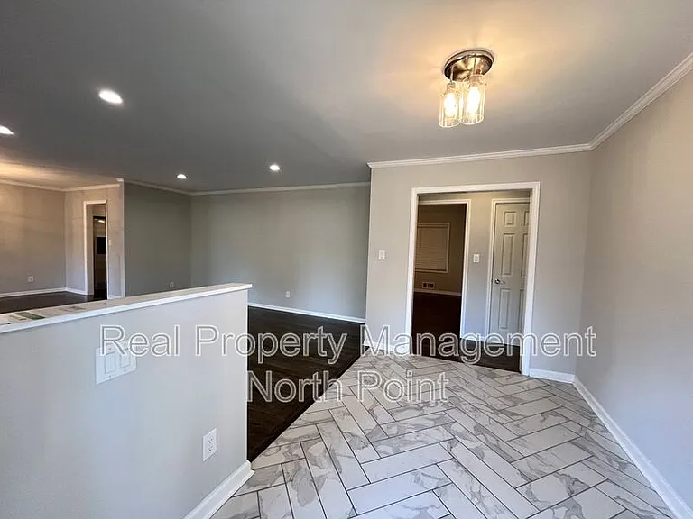 3434 Palace Ct — Photo 19
