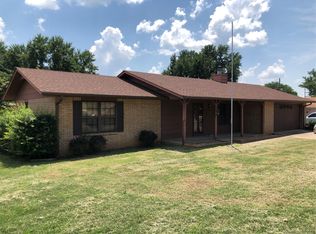 608 Hickory Dr, Cleveland, OK 74020