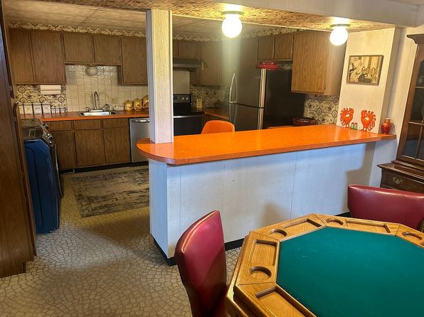 1150 Perry Hill Rd, Waterbury, VT 05676