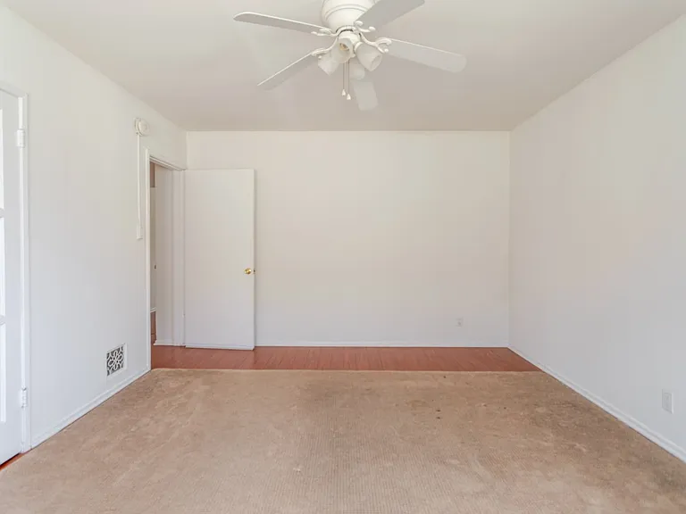 1708 S Crescent Heights Blvd — Photo 19