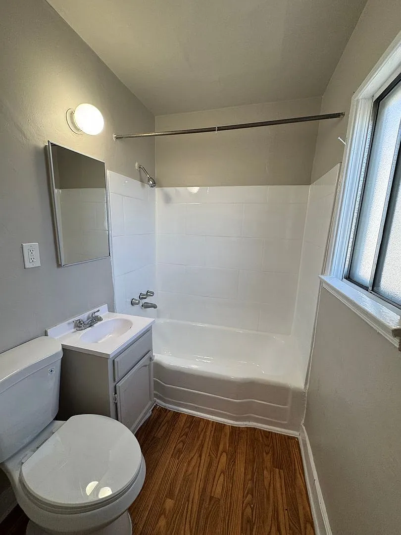 Studio, 1.0 bath, 380 sqft, $1,450 — Photo 1