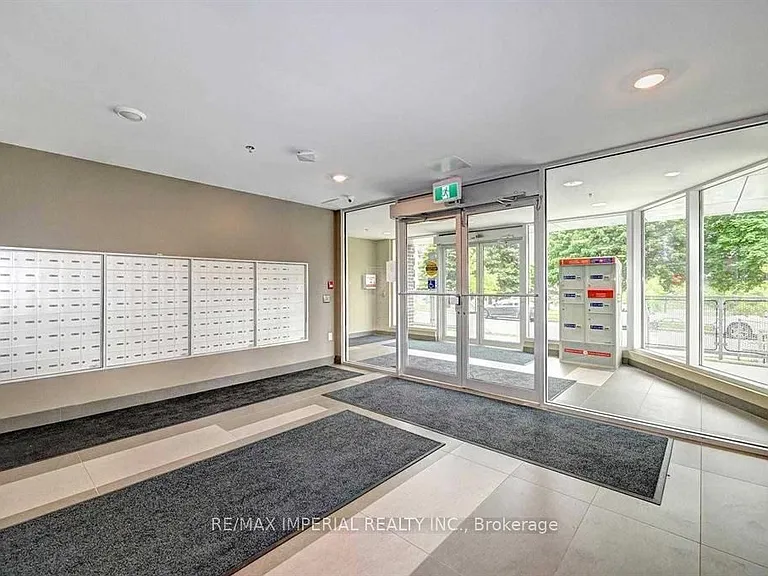251 Hemlock St #526 — Photo 4