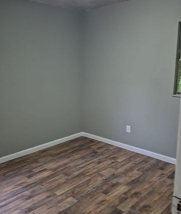 1st image of 311 W Thomas Ct