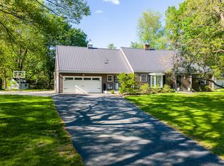 101 W Mill Rd, Sheffield, IL 61361