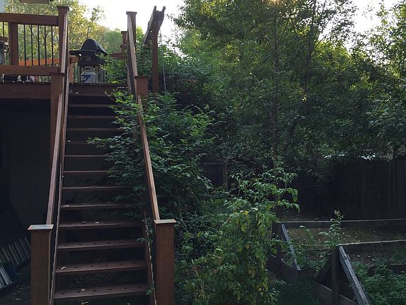 stairs off deck to lower yard