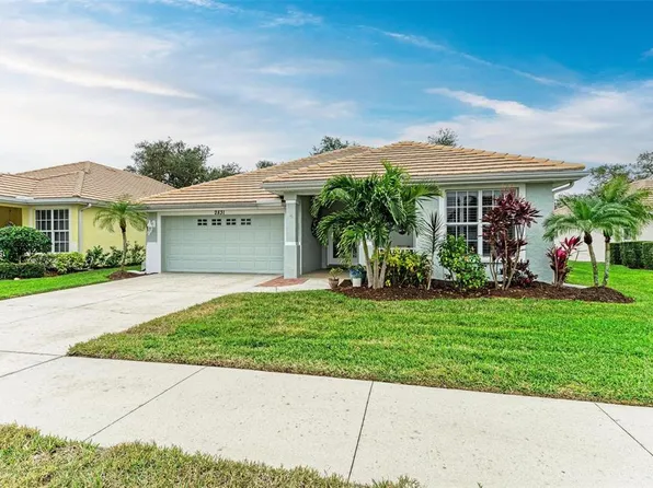 2831 Whispering Pine Ln, North Port, FL 34287