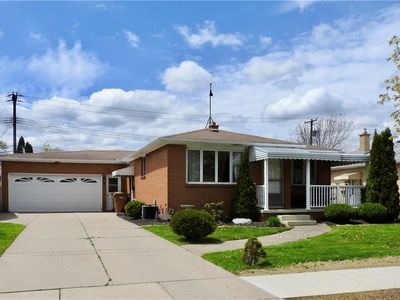 279 Nagel Dr, Buffalo, NY, 14225