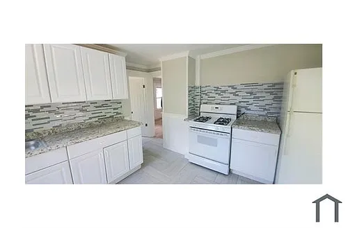 641 Ferry St Photo 1