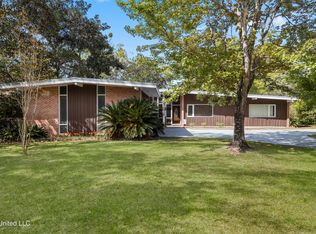 6109 Ridge Rd, Ocean Springs, MS 39564