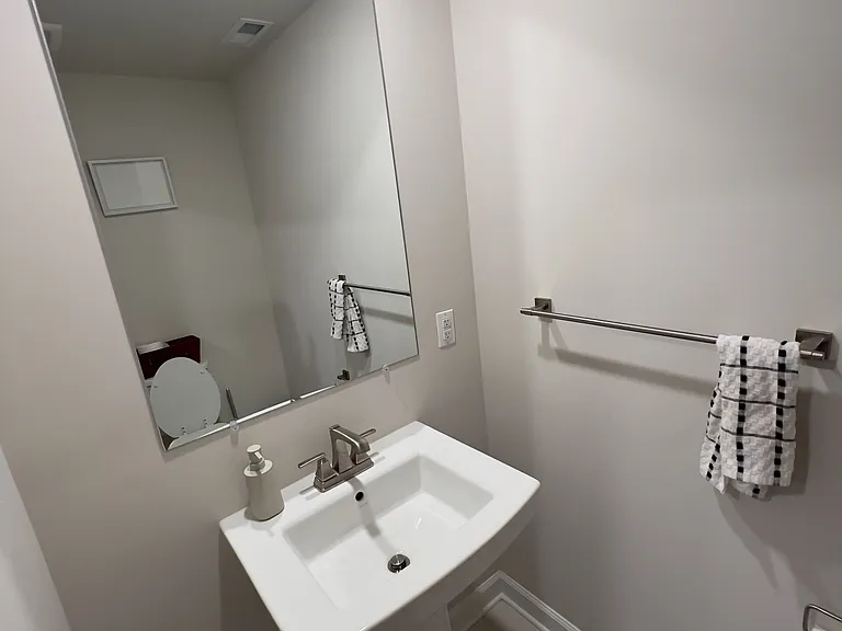 7608 Cross Creek Dr — Photo 17
