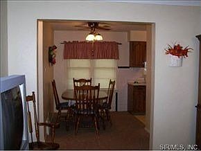 4th image of 2920 Wayne Ave