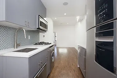 Rented by Living New York