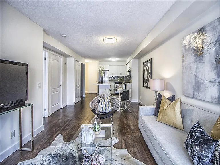 525 Richmond Street — Photo 16