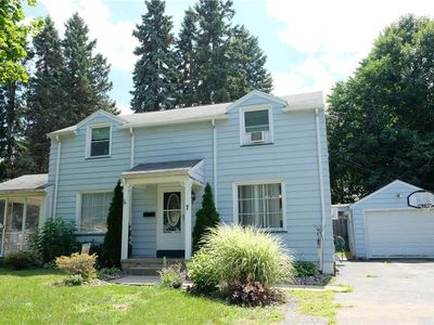 7 Meadowwood Rd, Rochester, NY, 14616