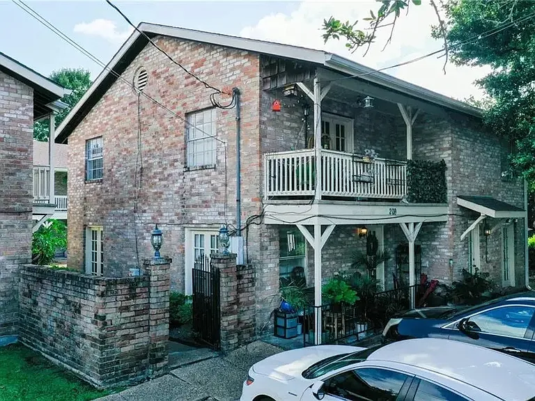 209 Pine St — Photo 2