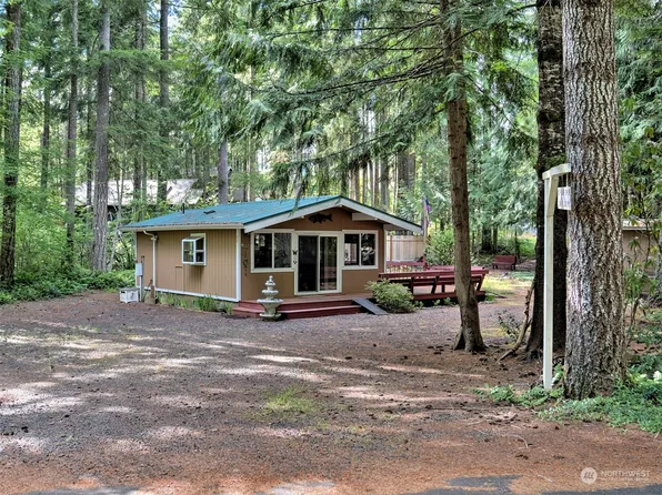 20 N Lakeview Drive, Hoodsport, WA 98548
