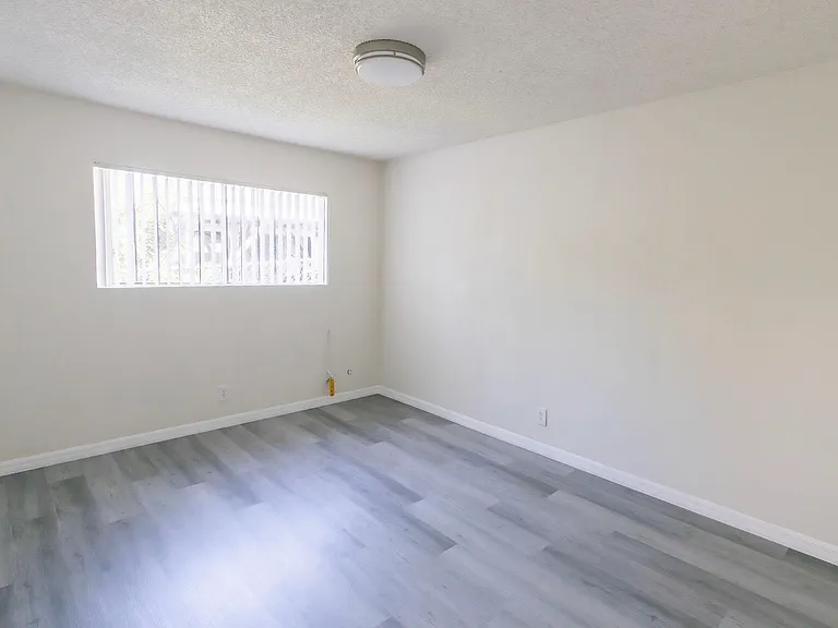 16511 Estrella Ave — Photo 13