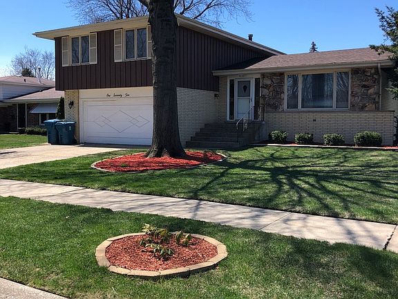2nd image of 17010 Prince Dr