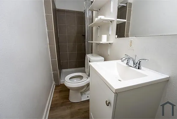 220 Armstrong St — Photo 26