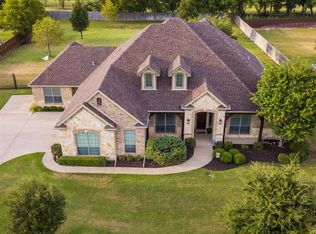 1430 Plum Creek Dr, Midlothian, TX 76065