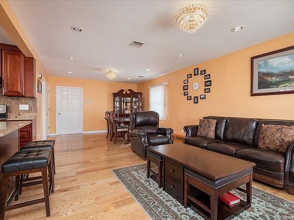 4th image of 79-14 264th St