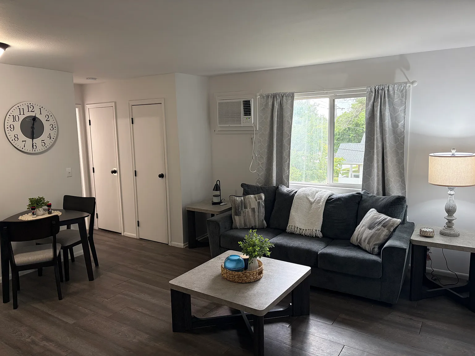 1 bed, 550 sqft, $1,800 — Photo 1