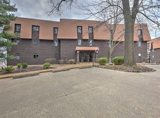 899 E Lake Shore Dr, Decatur, IL 62521