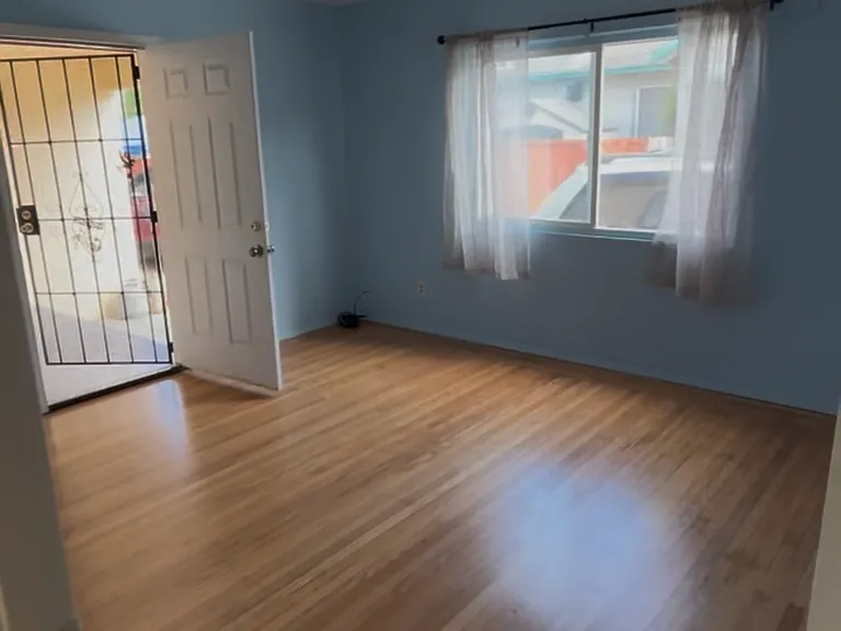 22438 Sonoma St — Photo 11