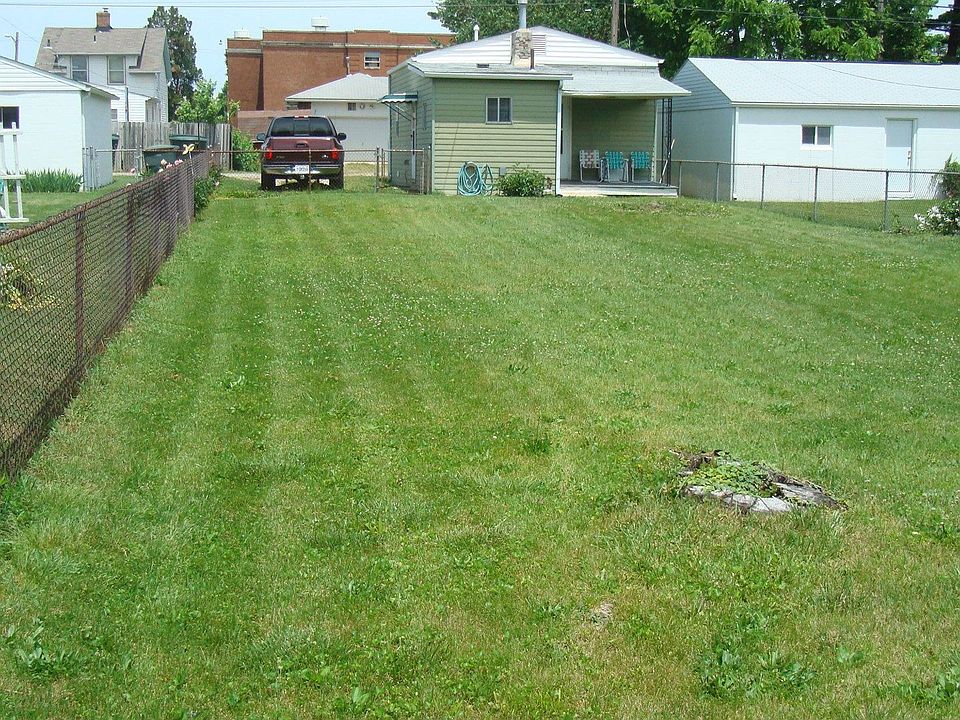 2nd image of 136 Benfield Ave
