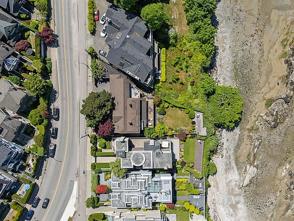 4th image of 2651 Point Grey Rd