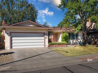 327 Beech Ave, Santa Rosa, CA 95409