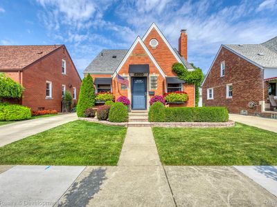 2320 Fort Park Blvd, Lincoln Park, MI, 48146