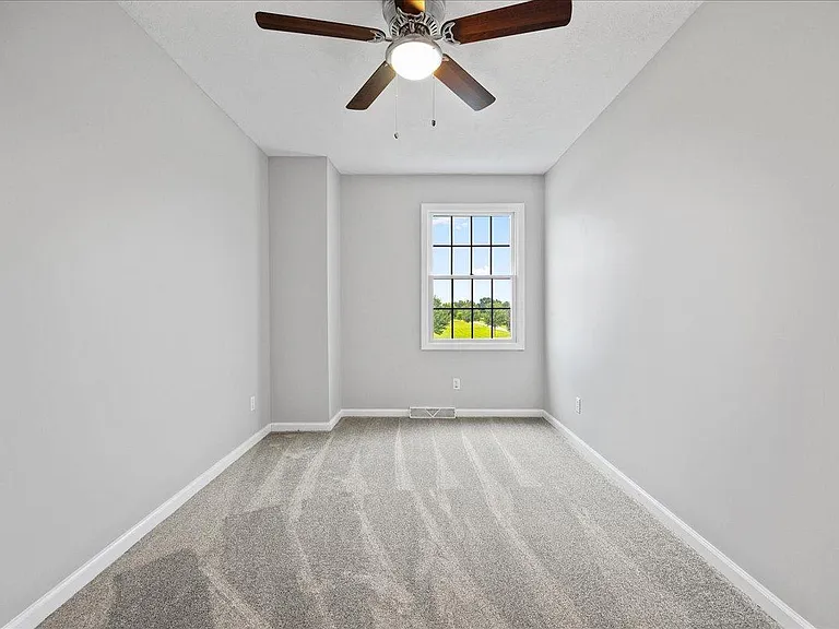 3251 Grandview Rd — Photo 18