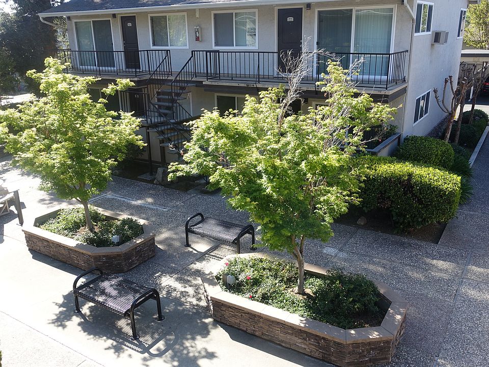 1st image of 3990 Hamilton Ave #8A