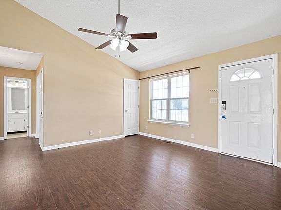4th image of 3897 Roscommon Way