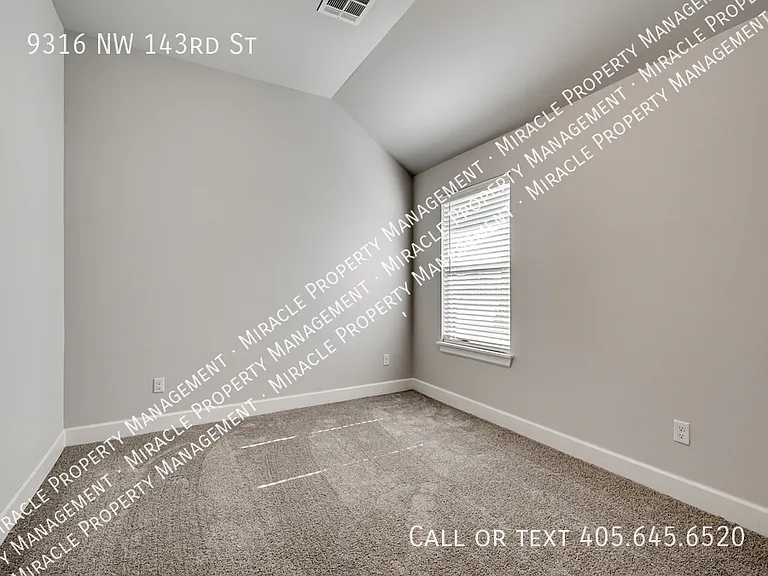 9316 NW 143rd St — Photo 33