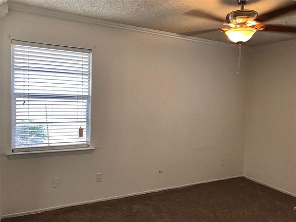 5th image of 3601 Edgebrook Dr